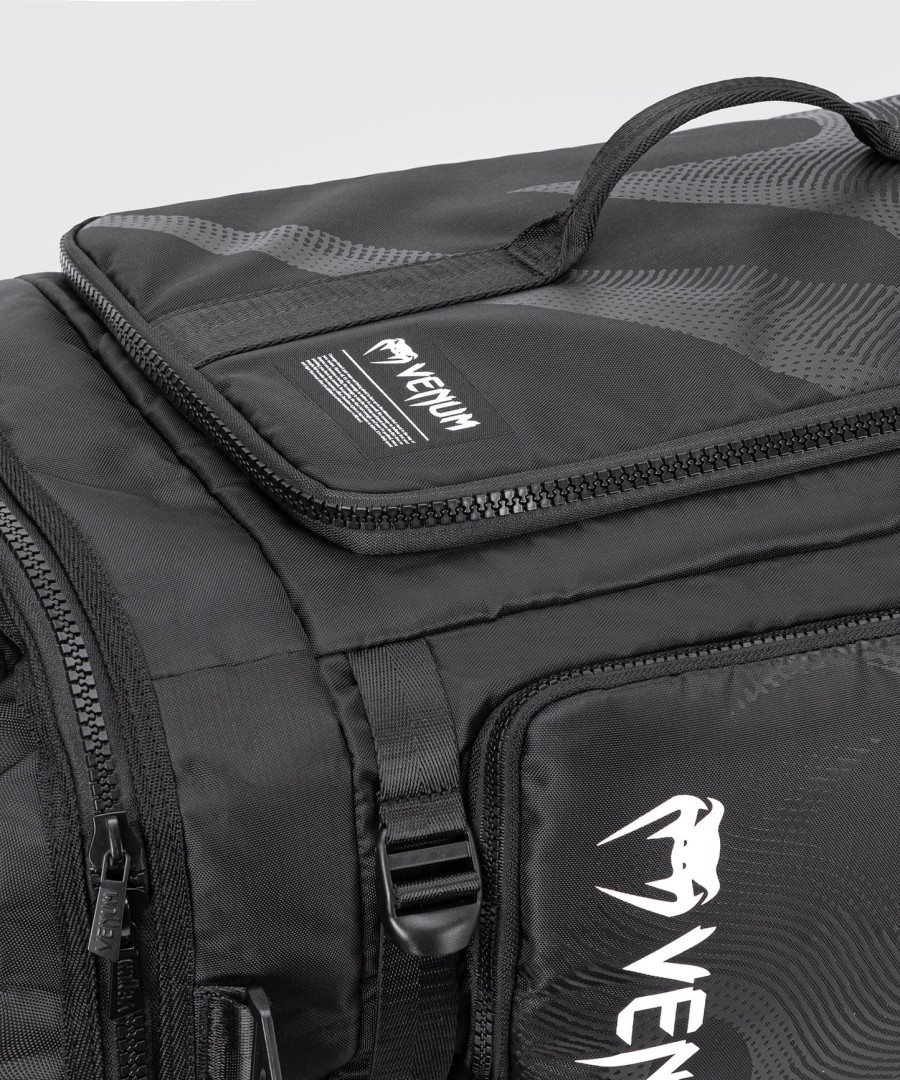 Αθλητική τσάντα venum trainer hybrid - Μαύρη
