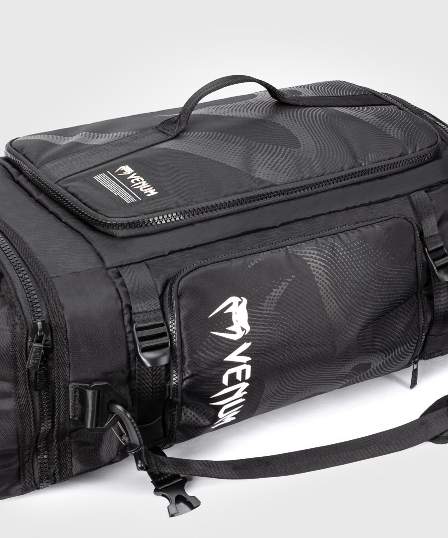 Αθλητική τσάντα venum trainer hybrid - Μαύρη