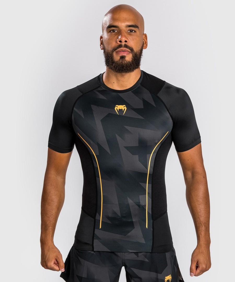 Κοντό μανίκι venum razor rashguard - ΜαύροΧρυσό