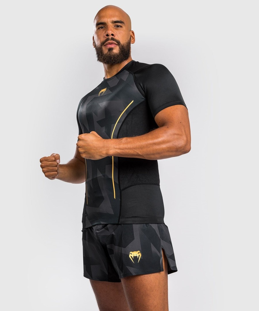 Κοντό μανίκι venum razor rashguard - ΜαύροΧρυσό