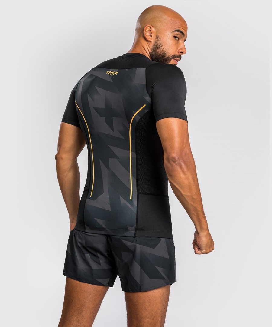 Κοντό μανίκι venum razor rashguard - ΜαύροΧρυσό