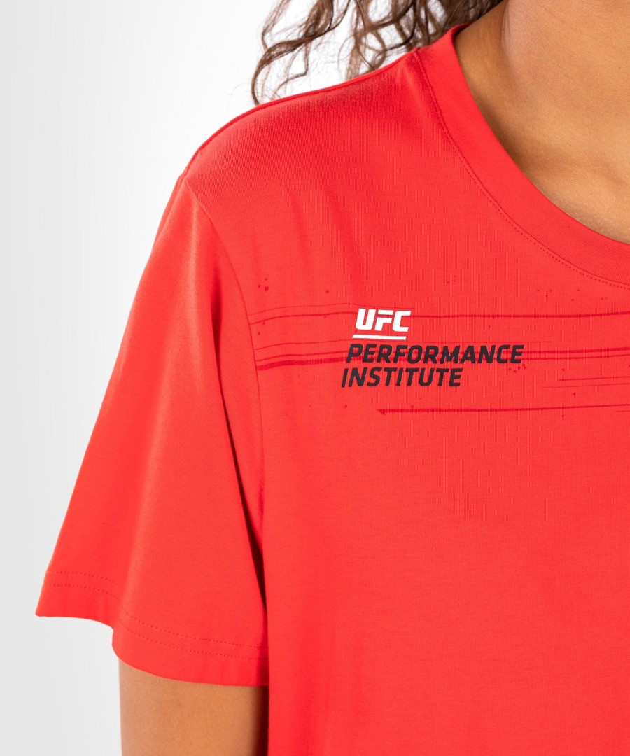 Γυναικείο t-shirt ufc venum performance institute 2.0 - Κόκκινο