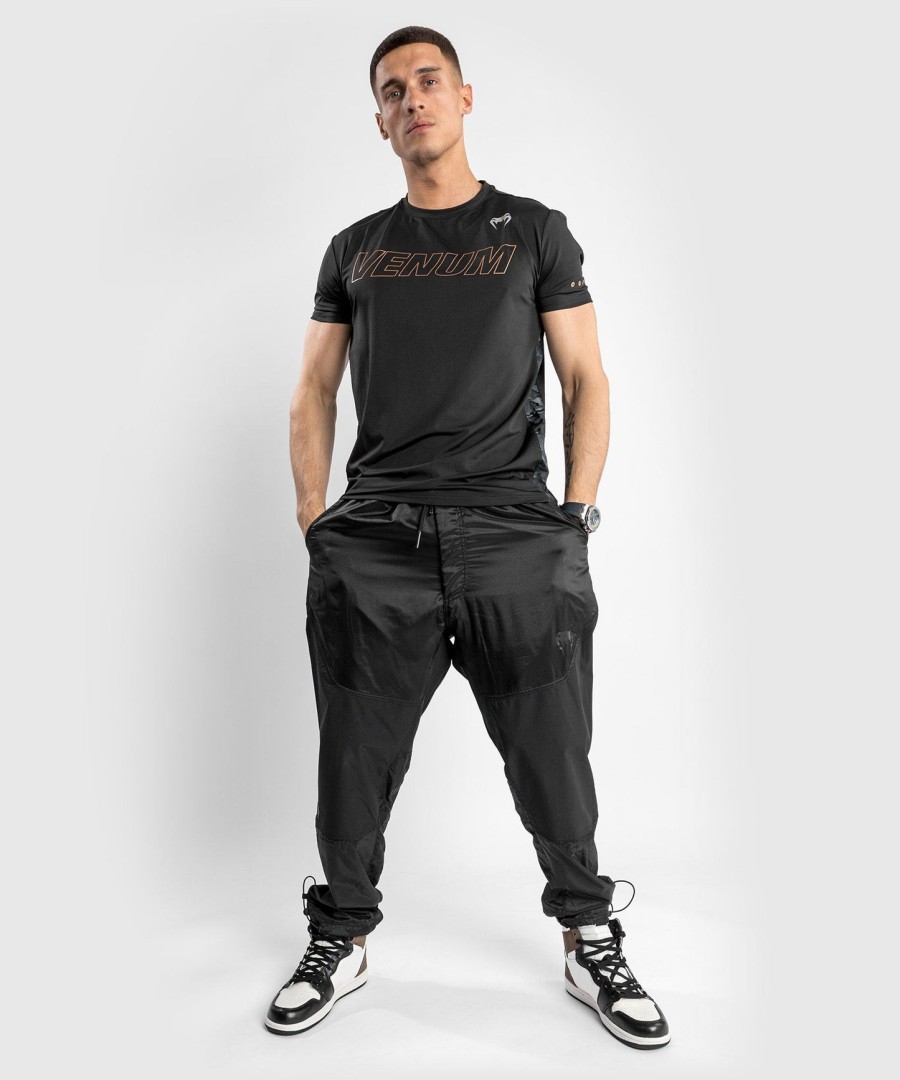 Μπλούζα venum classic evo dry tech - ΜαύροΜπρούντζο