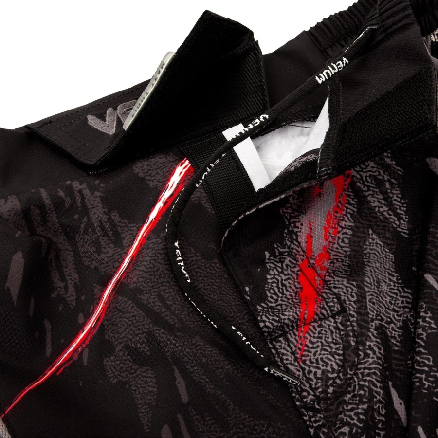 Σορτς venum grizzli fightshorts - ΜαύροΛευκό