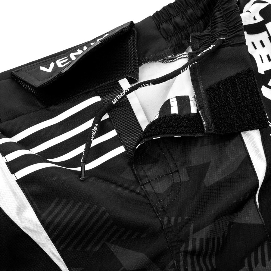 Σορτς venum okinawa 2.0 fightshorts - ΜαύροΛευκό