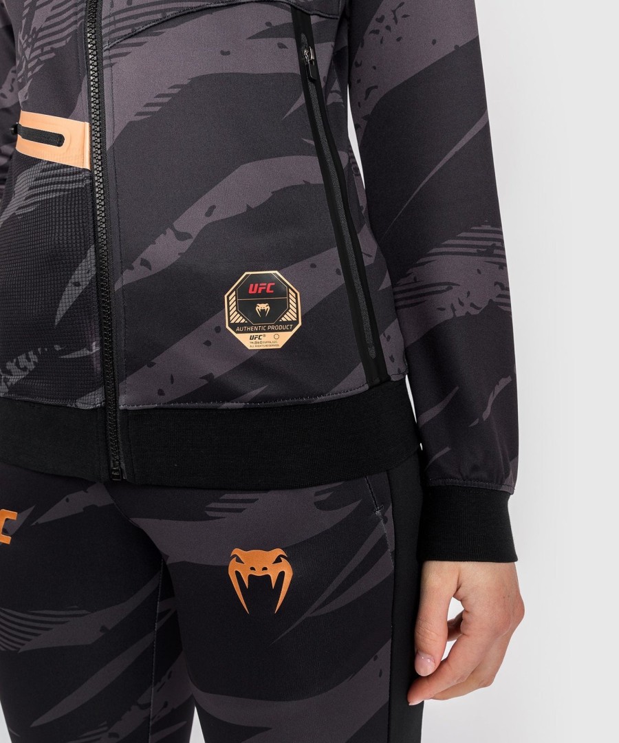 ufc adrenaline by venum fight week Γυναικείο Φούτερ με Κουκούλα - urban camouflage